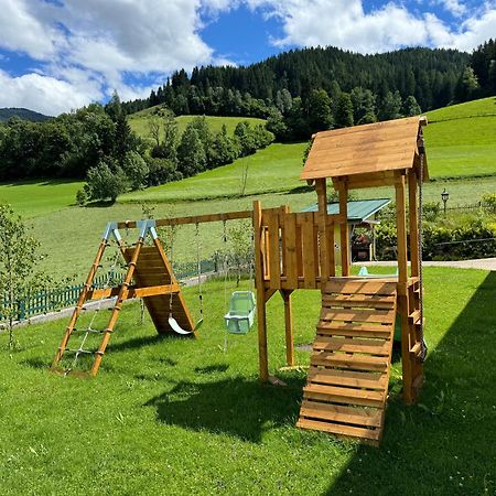 Vive Diem Haus im Ennstal Exterior photo